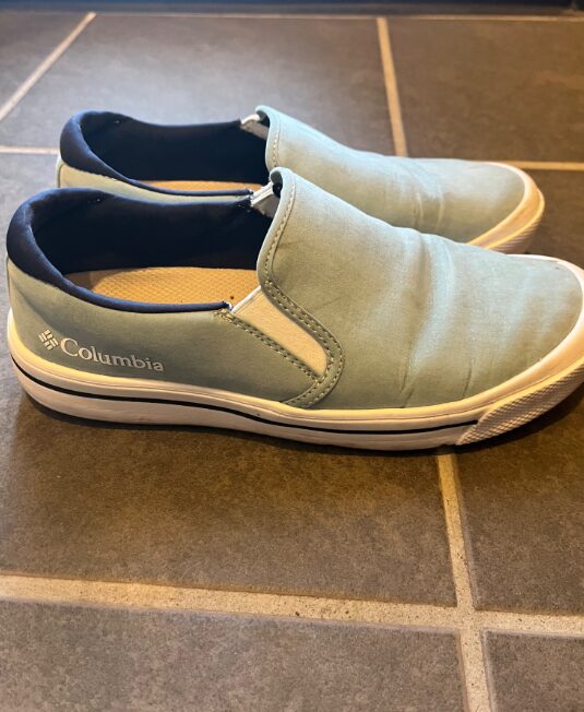 コロンビアの防水スリッポン横からの写真