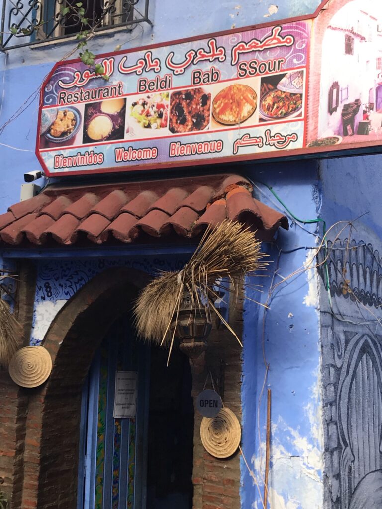 シャウエン 日本語が通じるレストラン外観