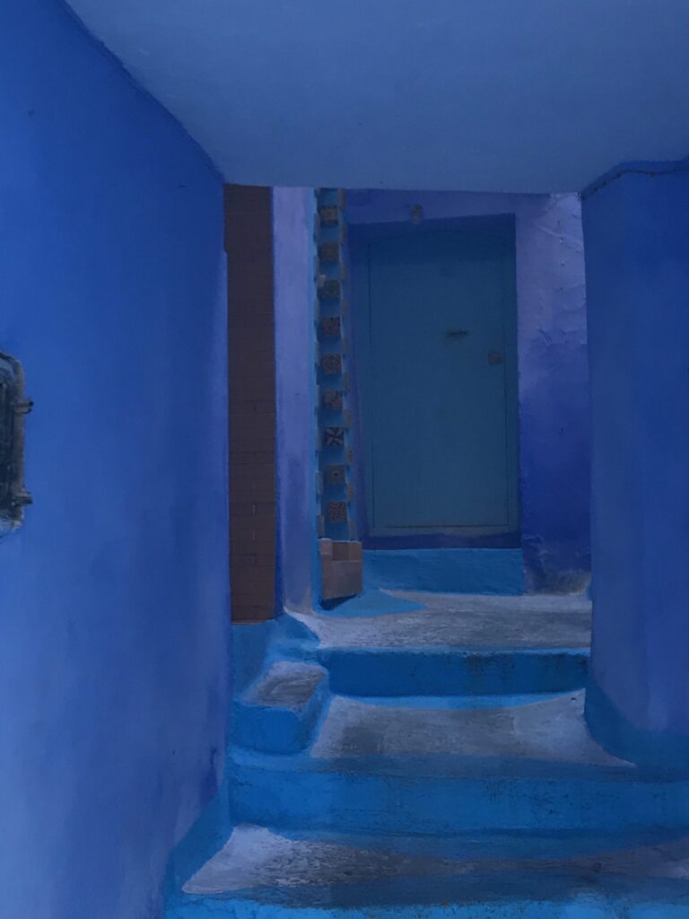 シャウエン旧市街の青い階段フォトスポット