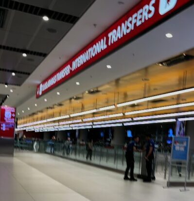 イスタンブール空港のInternational Transfers入口